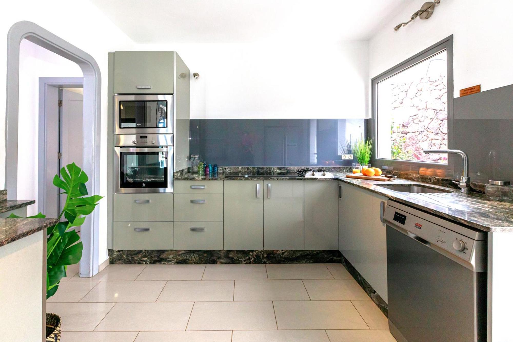 Luxus Villa Mit 5 Schlafzimmern, Heated Pool, Ps4, Fitnessraum Tabayesco エクステリア 写真